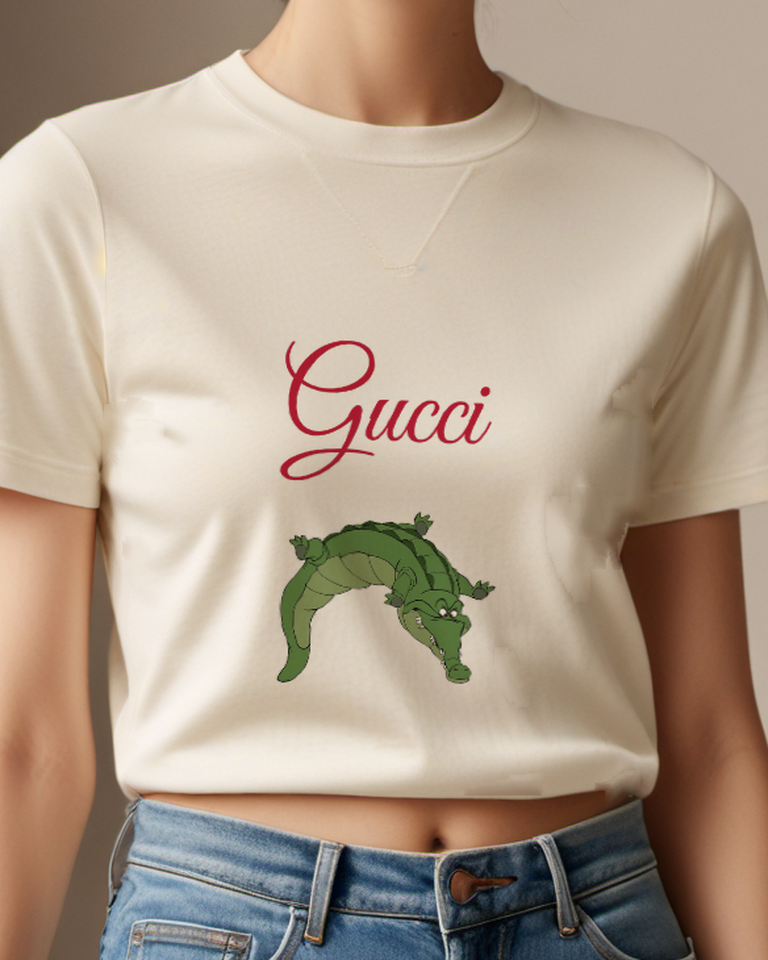 Ivory Curving Green Crocodile Graphic T-Shirt - model wearing view