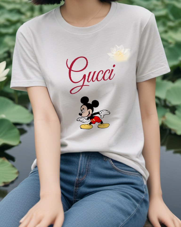 Light Gray Forward Lean Mouse Graphic T-Shirt - styled view 2
